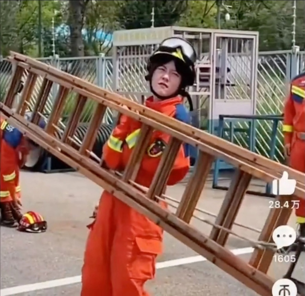 Bỏ việc văn phòng, cô gái mỗi ngày làm một nghề khác nhau - 3 Bỏ việc văn phòng, cô gái mỗi ngày làm một nghề khác nhau - 3