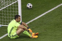 Buffon nói gì sau khi lỡ hẹn với chức vô địch Champions League?