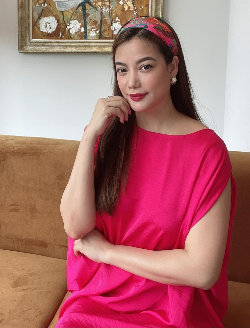 Thời trang ở nhà của sao Việt mùa dịch - 8 Thời trang ở nhà của sao Việt mùa dịch - 8