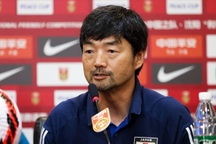 HLV Nhật Bản thốt lên cay đắng khi đội nhà rơi điểm trước U17 Việt Nam