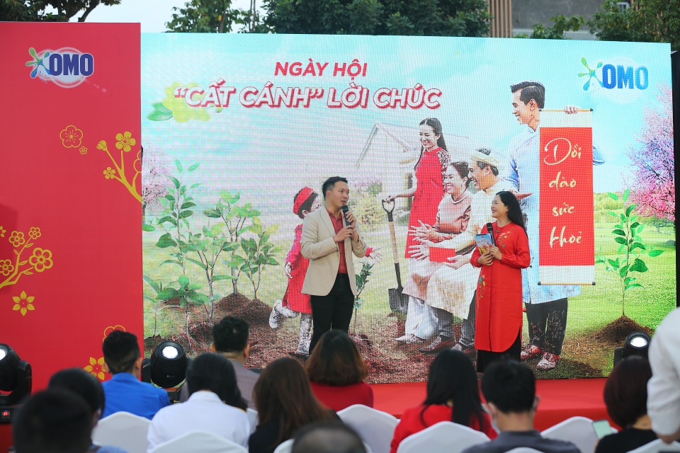 Sau một năm bất định, những lời chúc bình an, thịnh vượng, sức khỏe liệu có quá xa vời? - 2