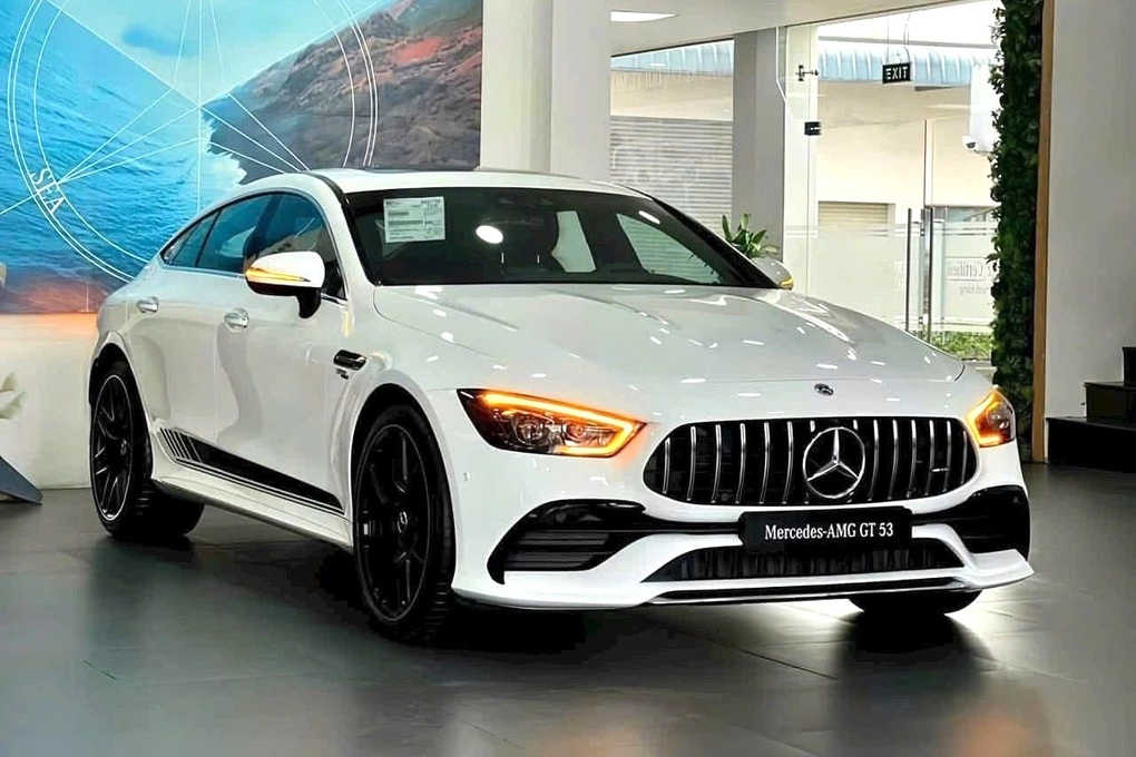 Sedan Đức hiệu suất cao “ế” khách, giảm gần 3 tỷ đồng so với khi mới ra mắt - 1 Sedan Đức hiệu suất cao “ế” khách, giảm gần 3 tỷ đồng so với khi mới ra mắt - 1