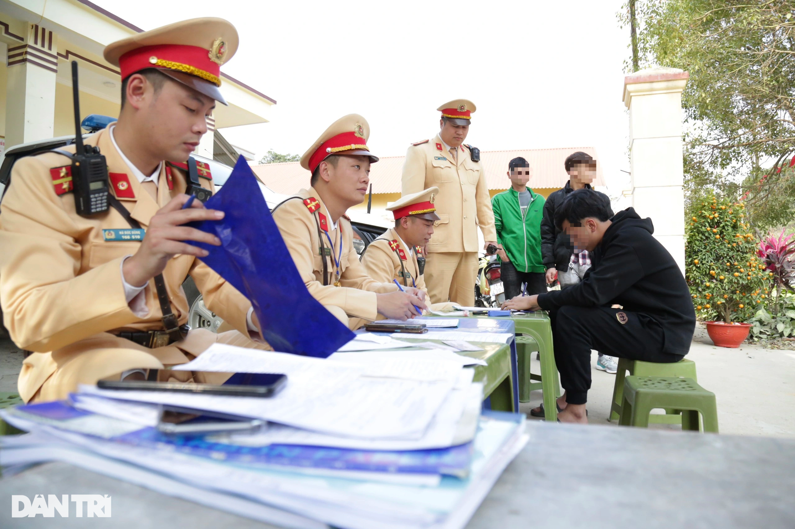 Xuyên Tết xử lý ma men, phát hiện lái xe dính cồn gấp 3,2 lần kịch khung - 11