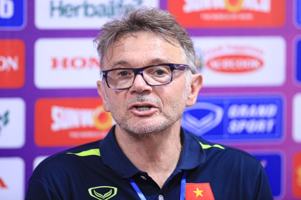 HLV Troussier: Đội tuyển Việt Nam vẫn có sai số ở trận thắng Syria - 1 HLV Troussier: Đội tuyển Việt Nam vẫn có sai số ở trận thắng Syria - 1