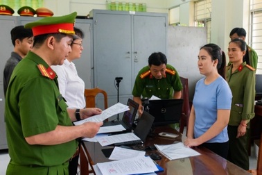 Đôi vợ chồng ở miền Tây lừa đảo gần 15 tỷ đồng