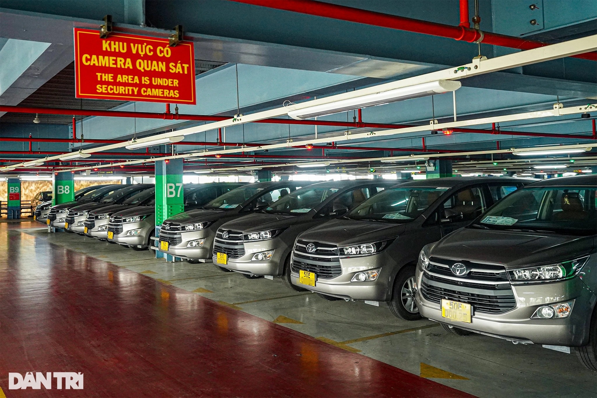 Choáng váng mức phí gửi ôtô 15 triệu đồng tại bãi xe sân bay Tân Sơn Nhất - 6 Choáng váng mức phí gửi ôtô 15 triệu đồng tại bãi xe sân bay Tân Sơn Nhất - 6