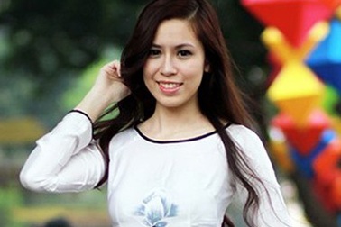 Hoa khôi 1m72 trường Báo nói về vấn nạn phong bì