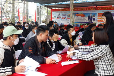 Làm giàu nhờ nguồn ngoại hối chảy về