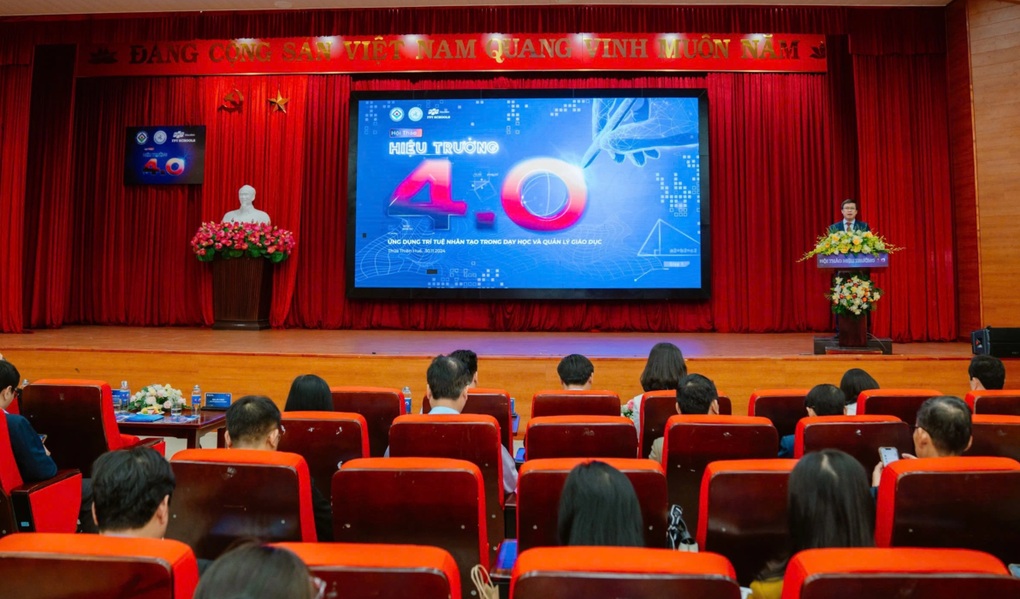 Hơn 400 hiệu trưởng, nhà quản lý giáo dục tại Huế tham gia hội thảo Hiệu trưởng 4.0 - 2 Hơn 400 hiệu trưởng, nhà quản lý giáo dục tại Huế tham gia hội thảo Hiệu trưởng 4.0 - 2
