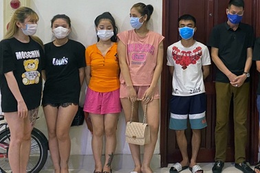 Hà Nội: Chủ khách sạn tổ chức "bay lắc" cho hơn 20 đối tượng