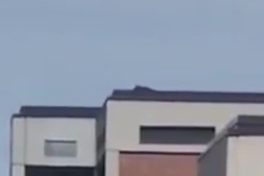 Khoảnh khắc nghi phạm bỏ trốn sau ám sát đồng minh của Tổng thống Mỹ