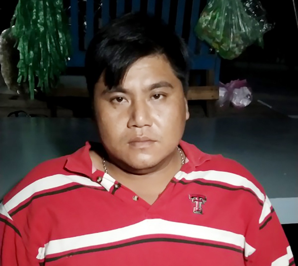 Bắt quả tang 2 vợ chồng vận chuyển 100 tấn đường cát nhập lậu - 1