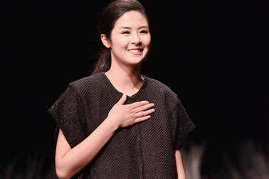 Tuần lễ Thời trang Thu - Đông Việt Nam 2016: Hoa hậu Ngọc Hân đem đến hơi thở Nhật Bản