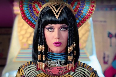Dark Horse của Katy Perry gia nhập câu lạc bộ “tỷ lượt người xem”