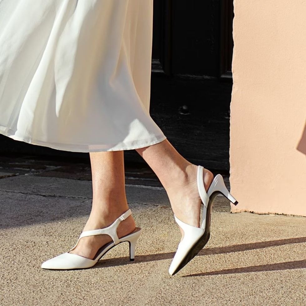 8 mẫu giày tôn dáng sang trọng, dễ đi dành cho phụ nữ công sở - 7