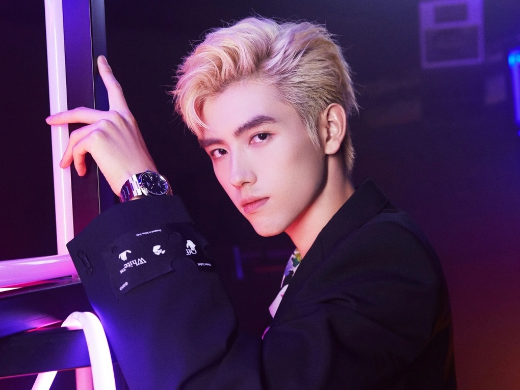 Mỹ nam Trung Quốc có cha là đạo diễn nổi tiếng, mẹ là mỹ nhân cổ trang - 1