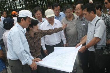 Băn khoăn cảng tỉ đô