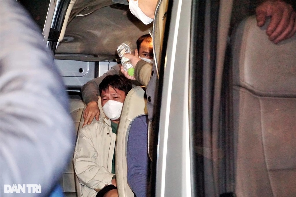 Thuyền phó ca nô nói về khoảnh khắc đáng sợ nhất chuyến chở khách định mệnh - 4 Thuyền phó ca nô nói về khoảnh khắc đáng sợ nhất chuyến chở khách định mệnh - 4