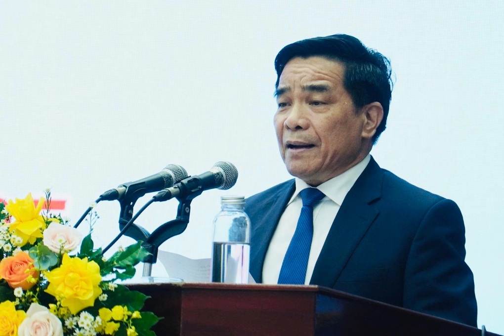 Văn phòng báo Dân trí nhận Bằng khen của Chủ tịch tỉnh Quảng Nam - 1 Văn phòng báo Dân trí nhận Bằng khen của Chủ tịch tỉnh Quảng Nam - 1