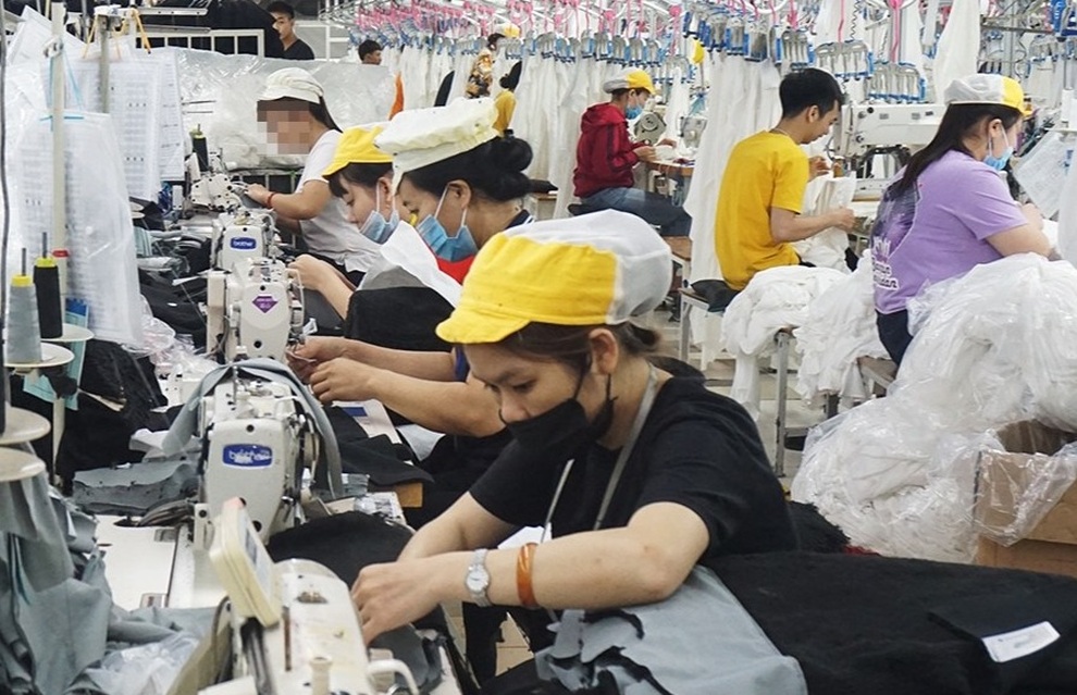 Bố trí nơi làm việc, sinh hoạt cho công nhân đến từ vùng có dịch - 4 Bố trí nơi làm việc, sinh hoạt cho công nhân đến từ vùng có dịch - 4