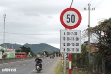 Ma trận biển báo giao thông: Căng mắt vì biển báo giao thông "núp"