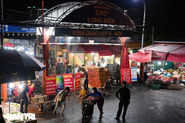 Vì sao dịch "tấn công" nhiều chợ đầu mối ở Hà Nội?