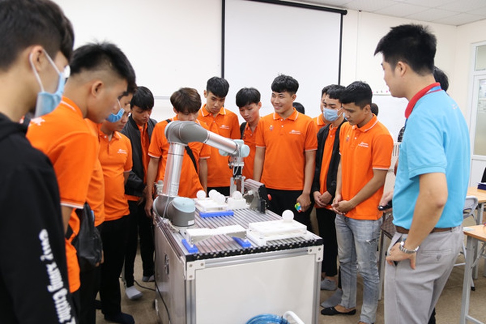 Hơn 10.000 sinh viên đã nhập học Cao đẳng FPT Polytechnic - 2 Hơn 10.000 sinh viên đã nhập học Cao đẳng FPT Polytechnic - 2