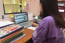 Hà Nội: Học sinh lớp 12 “vỡ trận” trong buổi thi khảo sát trực tuyến lần 1