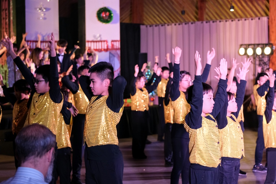 Dạy cách làm việc nhóm và kỹ năng giao tiếp cho học sinh qua diễn kịch - 4 Dạy cách làm việc nhóm và kỹ năng giao tiếp cho học sinh qua diễn kịch - 4