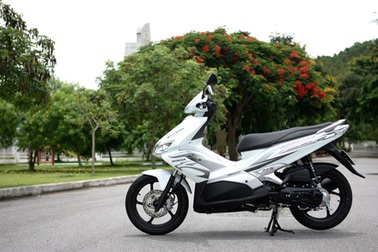 Air Blade FI - Nhiều cải tiến