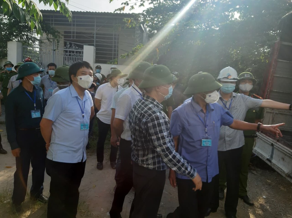 Cưỡng chế, tháo dỡ 150 công trình ở khu đất Quốc phòng bị giang hồ cát cứ - 2 Cưỡng chế, tháo dỡ 150 công trình ở khu đất Quốc phòng bị giang hồ cát cứ - 2