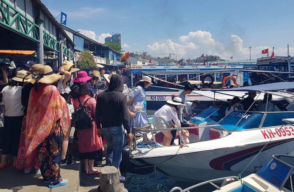 Nha Trang: Dừng hoạt động bến tàu du lịch Cầu Đá sau nhiều năm quá tải - 1 Nha Trang: Dừng hoạt động bến tàu du lịch Cầu Đá sau nhiều năm quá tải - 1