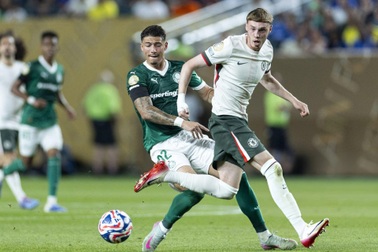 Chelsea vào bán kết FIFA Club World Cup nhờ pha "đốt đền"