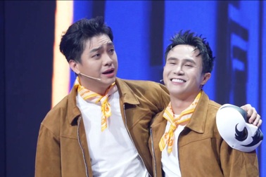 Huỳnh Lập xúc động khi Hữu Đằng nhắc lại kỷ niệm thời mới vào nghề