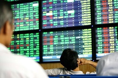 "Bỗng nhiên" chi ngàn tỷ đồng mua doanh nghiệp