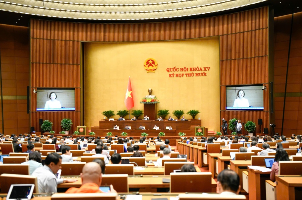 Pham Thi Thanh Tra miniszterelnök-helyettes tájékoztat a bérreform időpontjáról - 2 Phó Thủ tướng Phạm Thị Thanh Trà thông tin về thời điểm cải cách tiền lương - 2