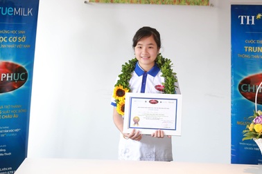 Kim Quyên - nữ phi hành gia trên con tàu trái đất