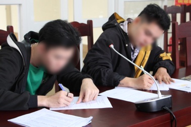 Trung tâm dạy lái xe đóng cửa, học viên làm gì để lấy lại tiền?