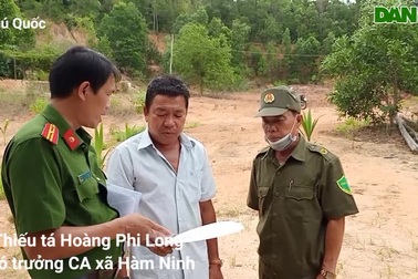 Công an Phú Quốc vận động người dân đi làm CCCD