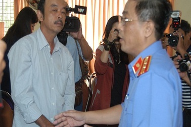 Bỏ tù oan 4 năm, xin lỗi trong… vài phút!