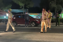 Nam tài xế tử vong trong ô tô chạy lùi trên đường