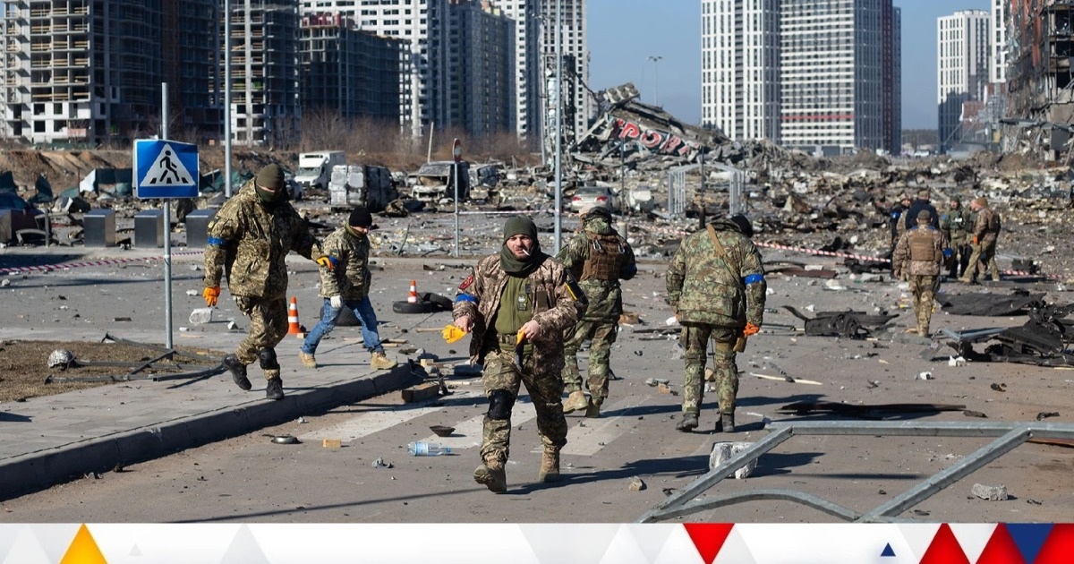 View - Chiến sự Ukraine 17/4: Nga sắp cắt đôi Chasov Yar, tái hiện trận Avdiivka | Báo Dân trí