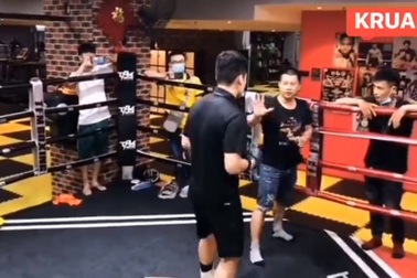 Thách đấu võ sĩ boxing, môn đồ Vịnh Xuân Quyền nhận cái kết đắng