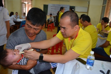 Phẫu thuật sứt môi, hở hàm ếch cho hàng trăm trẻ em nghèo Tây Nguyên