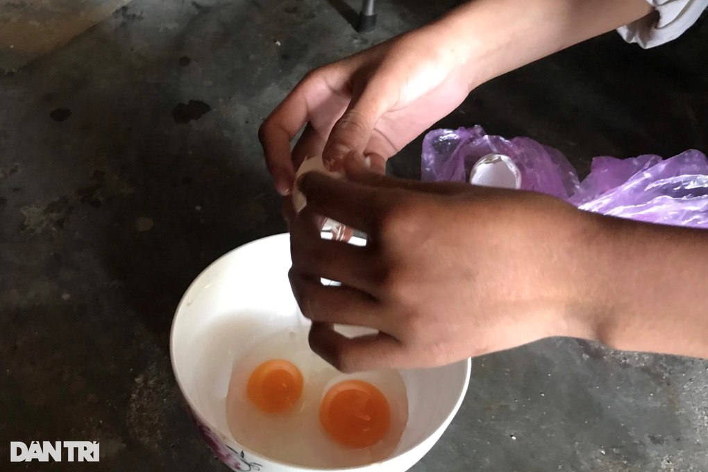 Cuộc sống khốn cùng của những phận người sau biến cố - 5 Cuộc sống khốn cùng của những phận người sau biến cố - 5