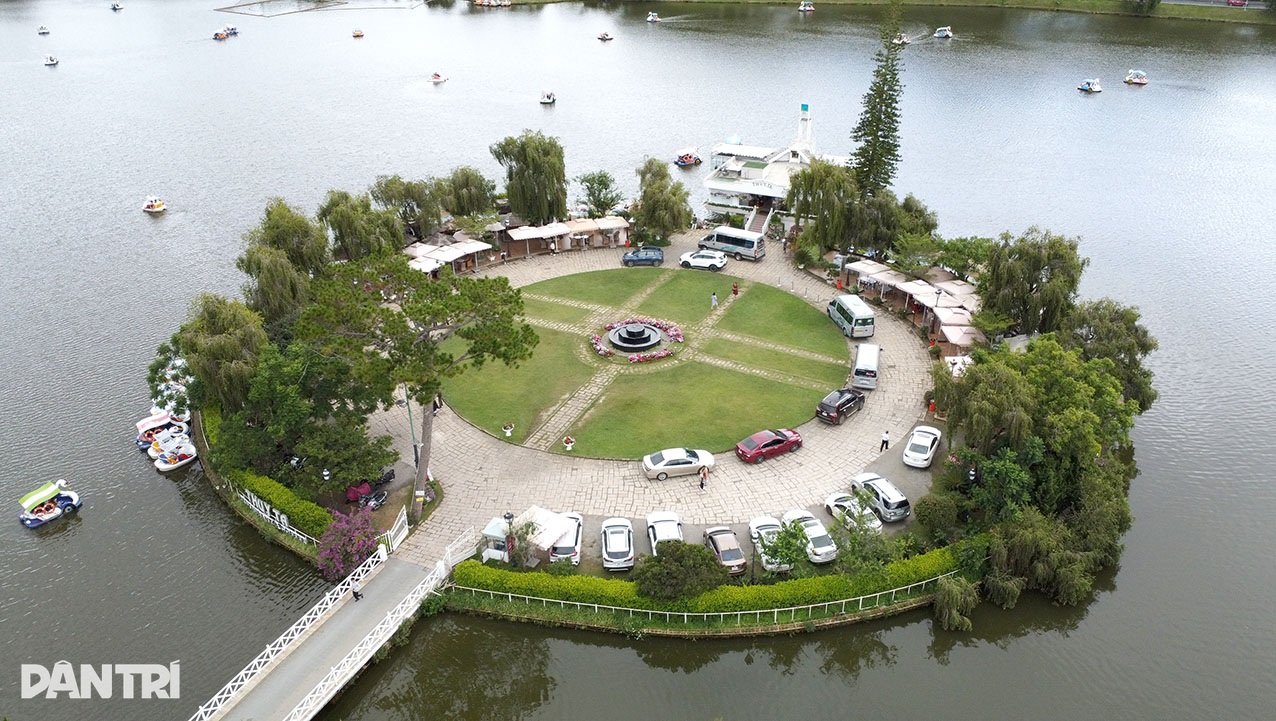 សរសើរកោះ Thuy Ta ជិតដាក់ដេញថ្លៃនៅ Da Lat - ៣ Ngắm đảo Thủy Tạ sắp được đưa ra đấu giá ở Đà Lạt - 3