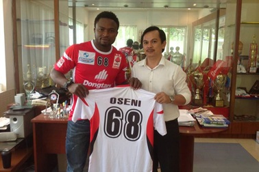 Oseni đầu quân cho ĐT Long An