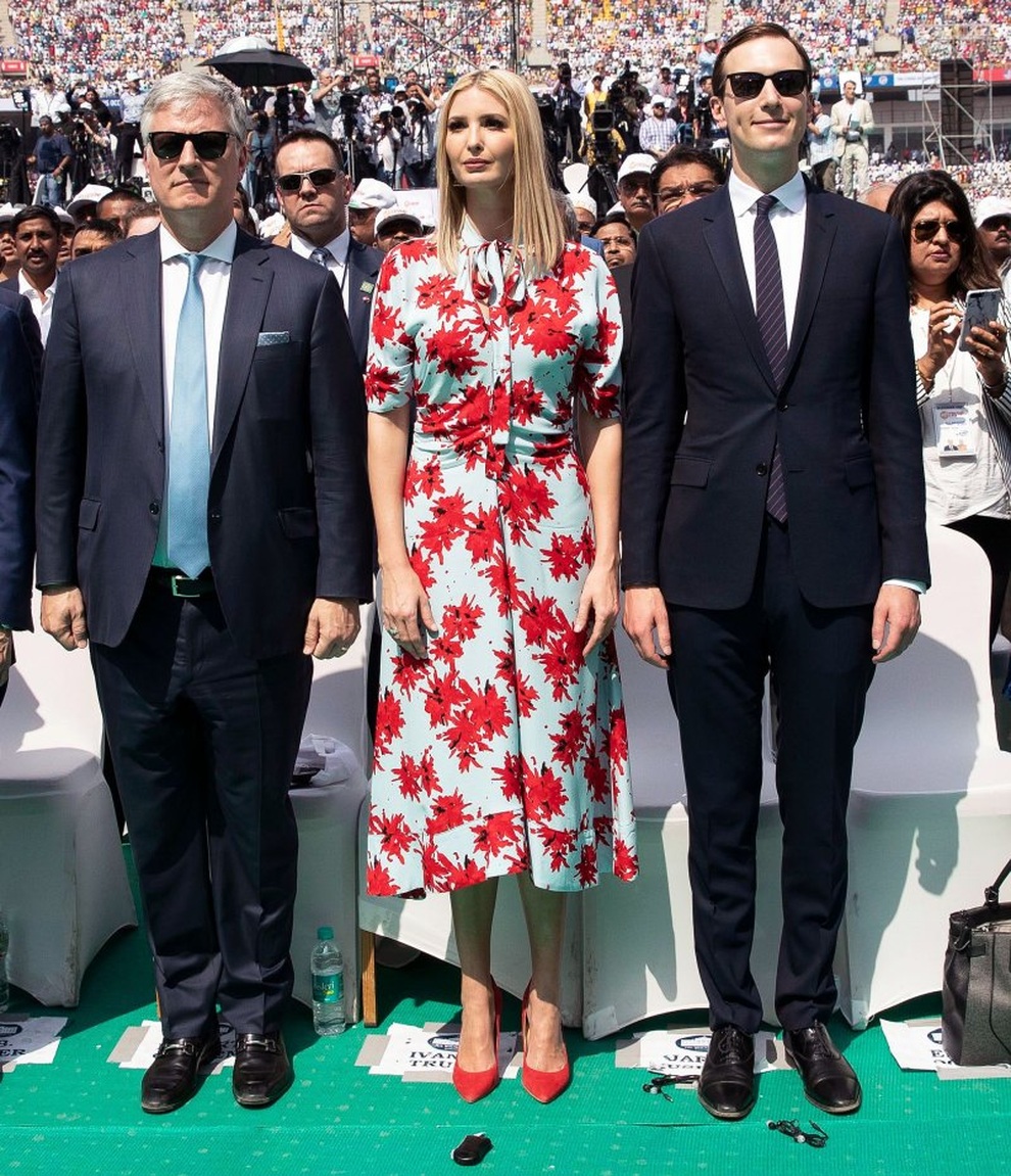 Phong thái và gu thời trang đẳng cấp của Ivanka Trump - 9 Phong thái và gu thời trang đẳng cấp của Ivanka Trump - 9