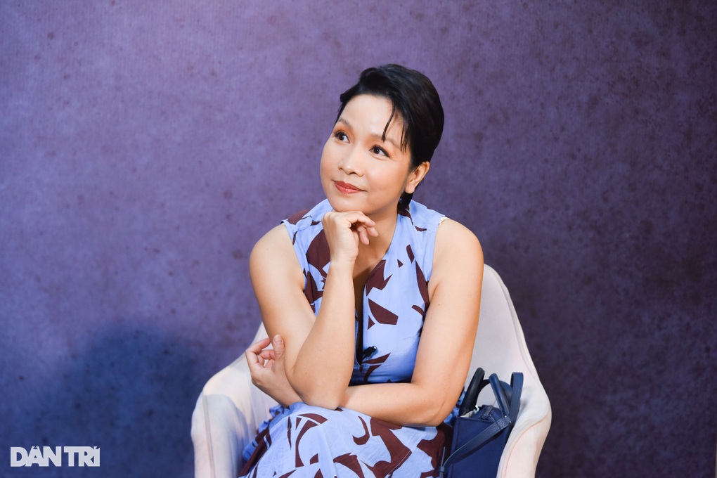Mỹ Linh: Sau 25 năm, tôi với Anh Quân không cần ra oai với nhau nữa - 5 Mỹ Linh: Sau 25 năm, tôi với Anh Quân không cần ra oai với nhau nữa - 5
