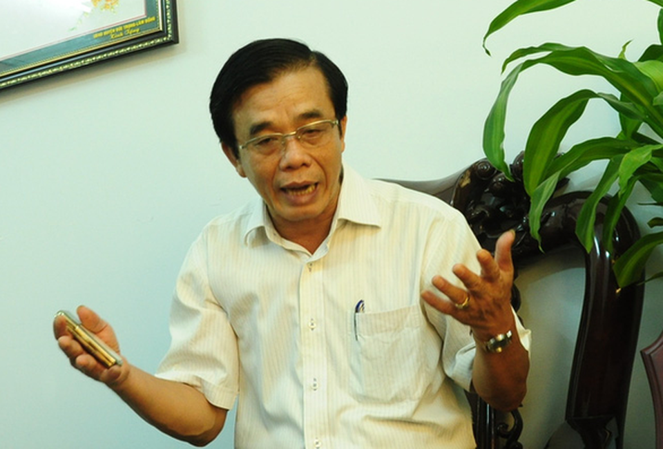 Quảng Ngãi: Hàng loạt cán bộ lãnh đạo xin nghỉ hưu trước tuổi - 2 Quảng Ngãi: Hàng loạt cán bộ lãnh đạo xin nghỉ hưu trước tuổi - 2